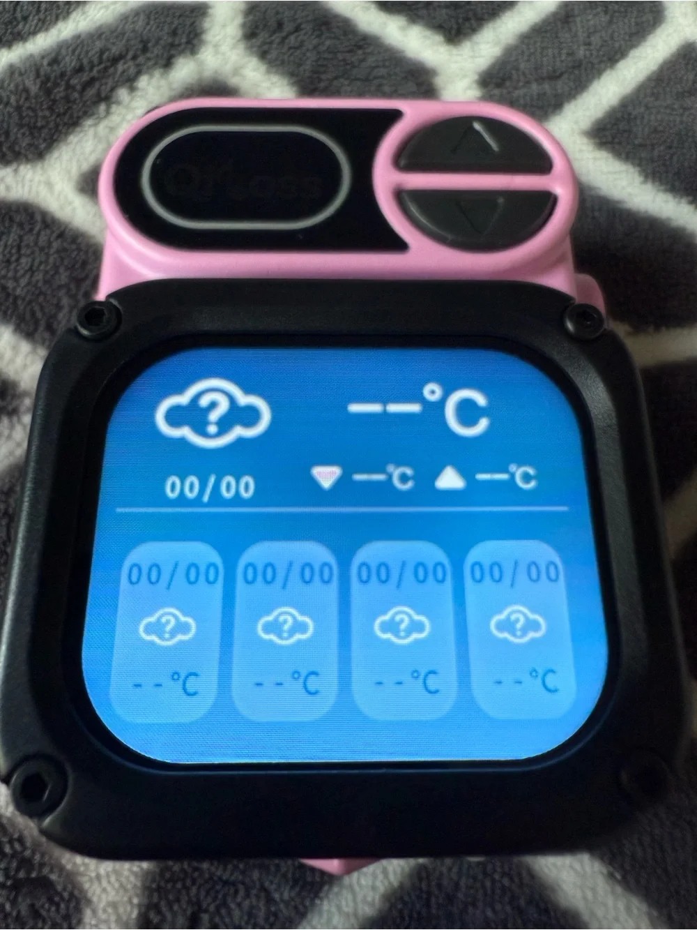 Pink Metal Bluetooth Speaker with Screen